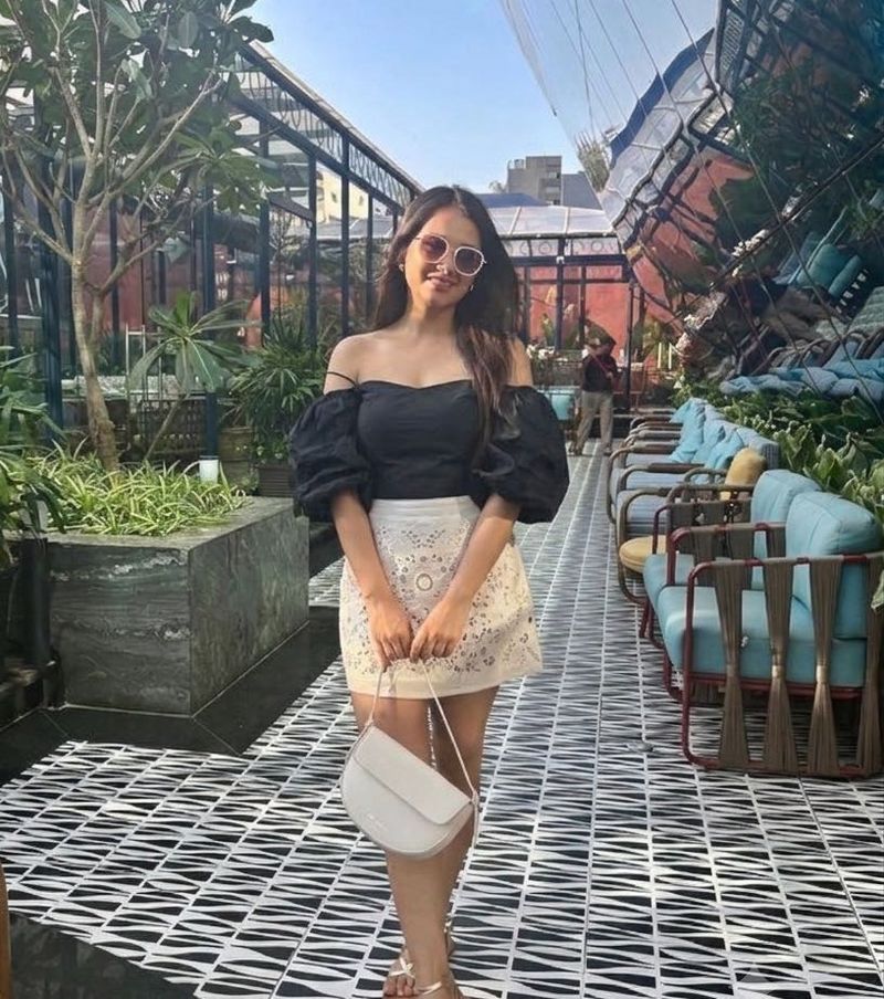 Off-Shoulder Puff Sleeve Top