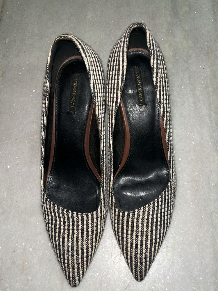 Urban Revivo Striped Heels