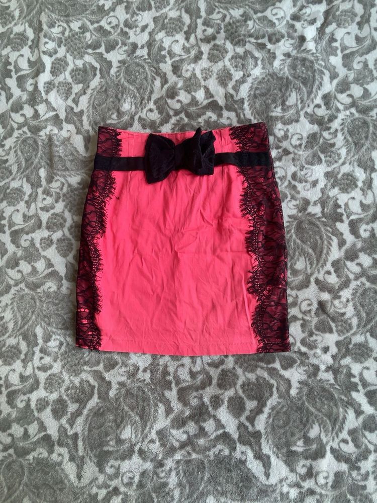 Sale 🚨 red Lace Trim gothic Mini Skirt