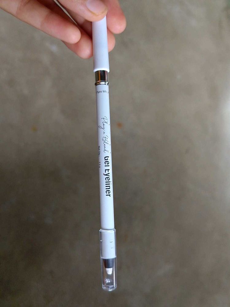 Play n Blend Gel Eyeliner - White