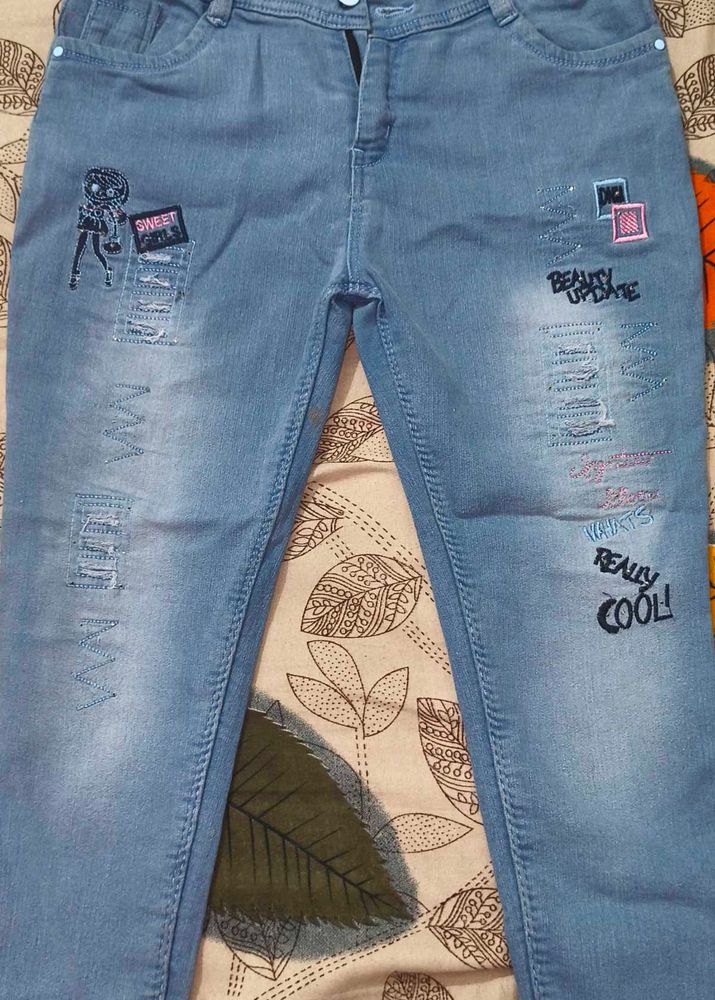 Skyblue Women Stylish Skinny jeans 👖