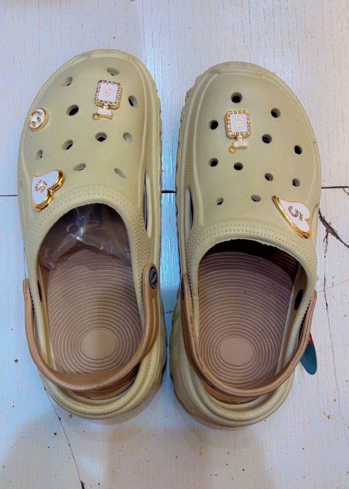 Cute Clog Sandals with Charms