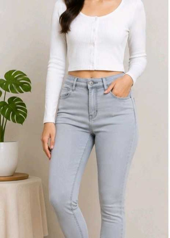 Stylish Light Wash Skinny Jeans