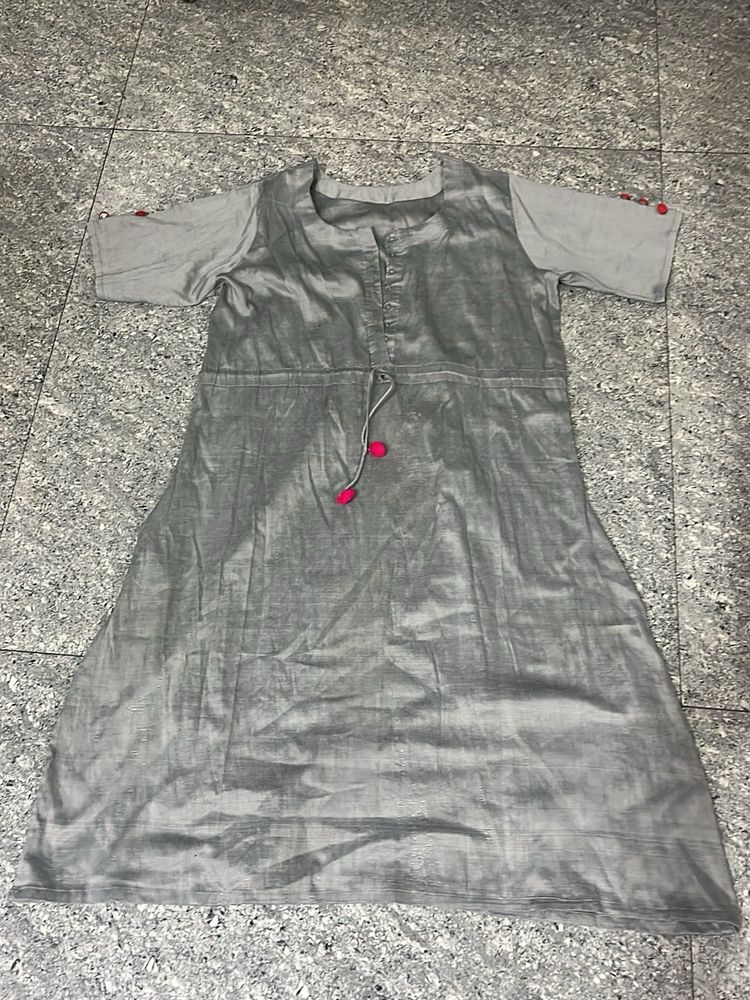 Elegant Grey Kurta with Pink Tassels