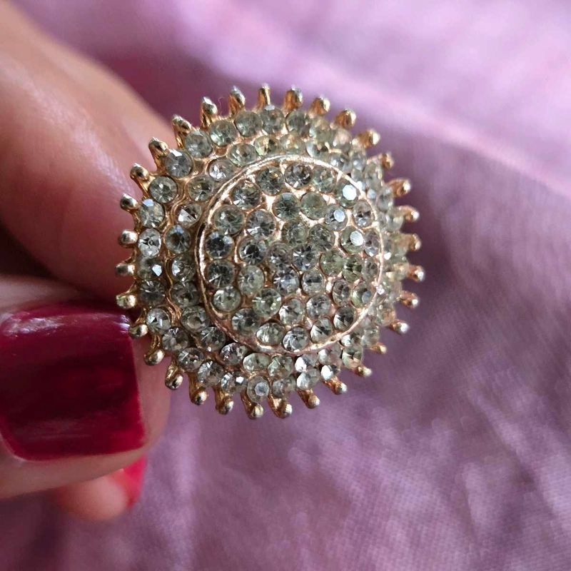 Sparkling Sunburst Ring