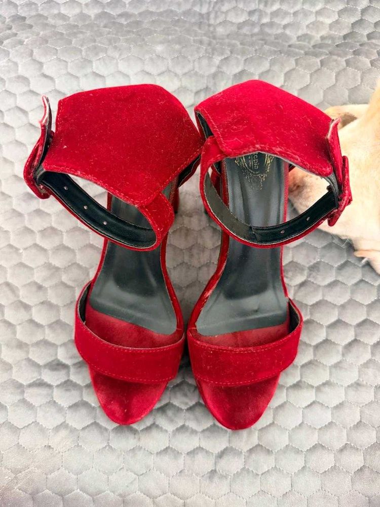 👠Chic Burgundy Platform Heels👠