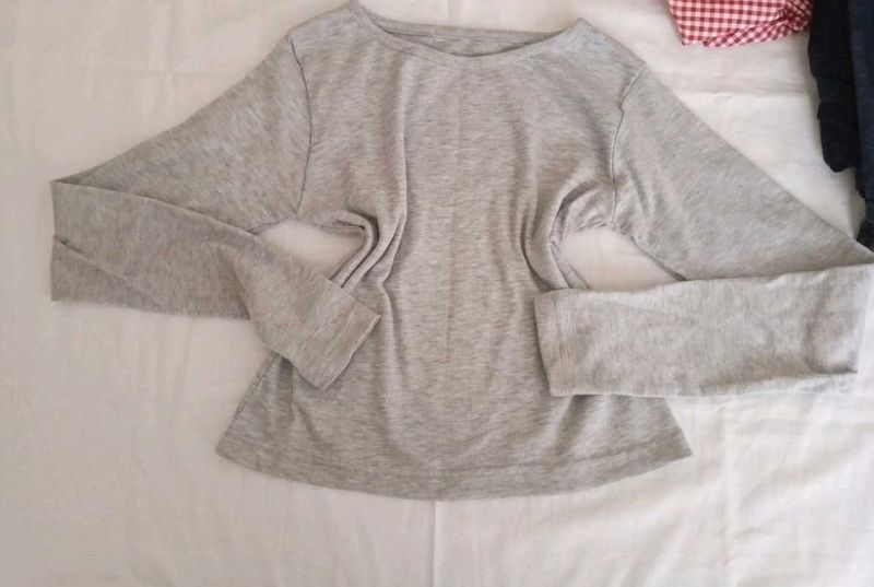 Comfortable Grey Long Sleeve Top