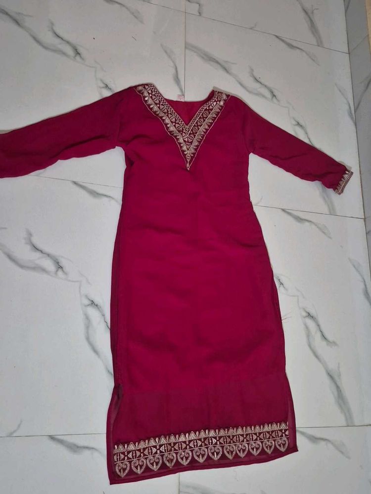 Elegant Embroidered Kurta