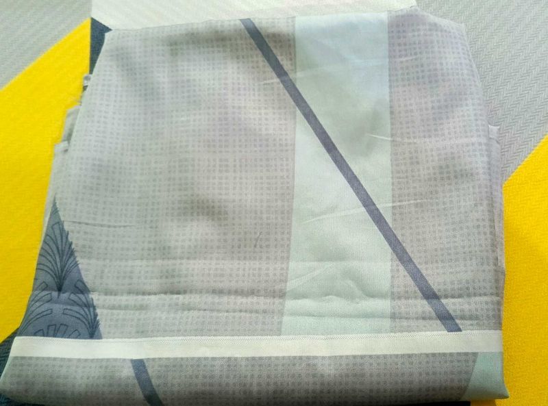 gray bedsheet