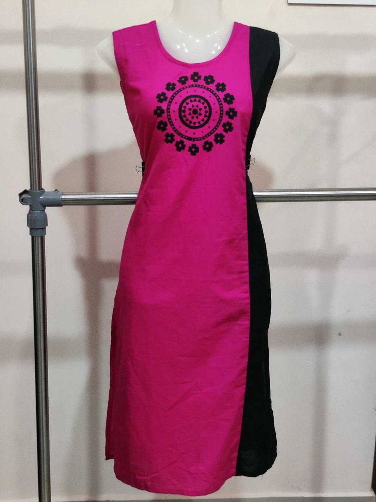 Stylish Pink &amp; Black Kurta