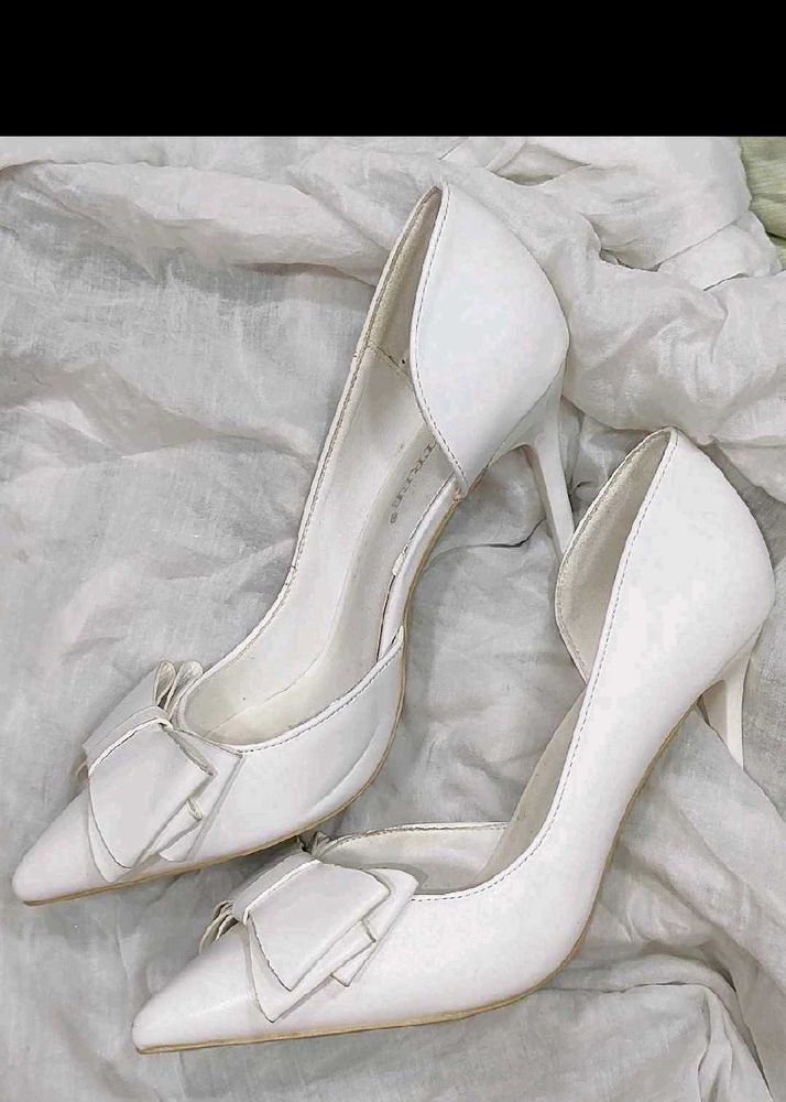Elegant White D'Orsay Heels with Bow Detail