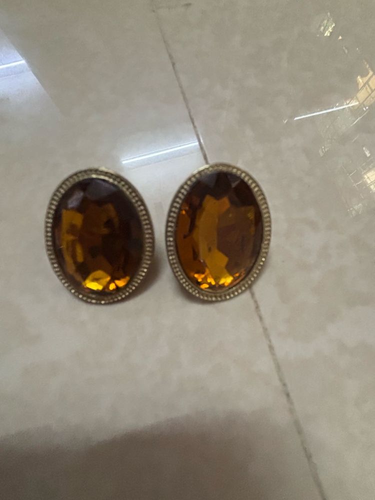 Elegant Oval Amber Gemstone Earrings