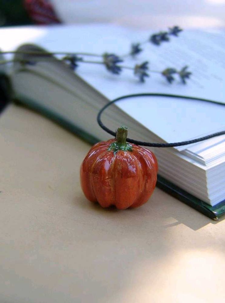 Fall Season Pumpkin Pendant Necklace 🍂