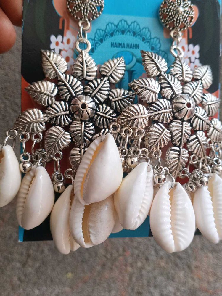 Boho Silver Leaf &amp; Cowrie Shell Dangle Earrings