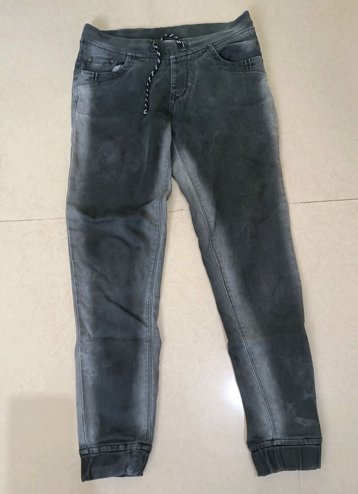 Stylish Grey Wash Jogger Jeans