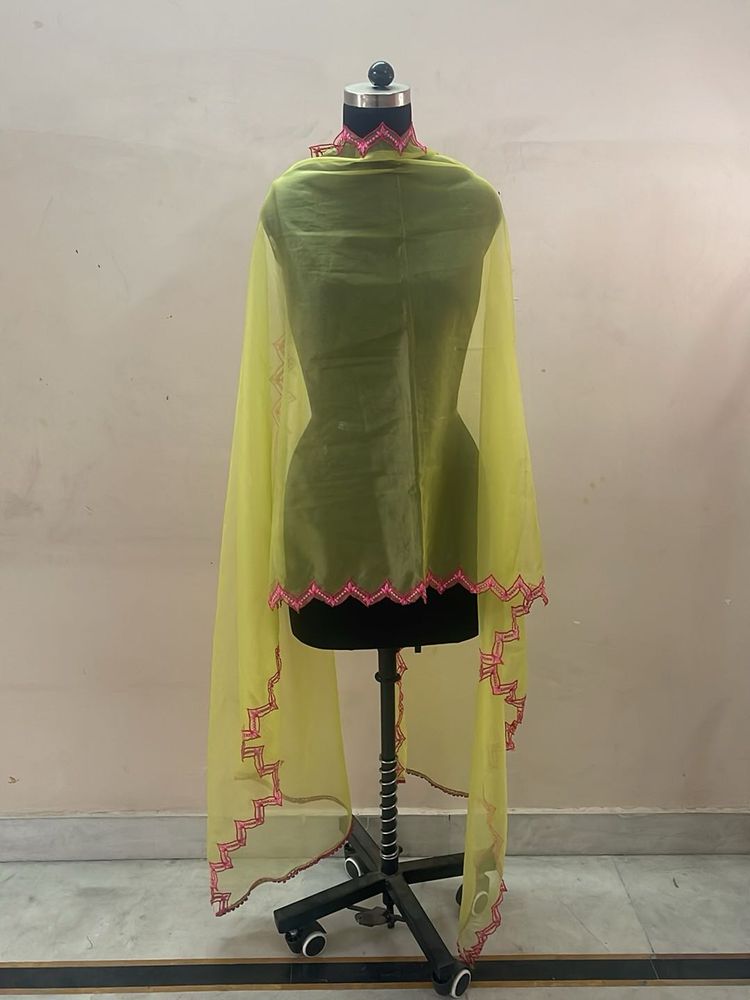 Chic Yellow Dupatta with Pink Border