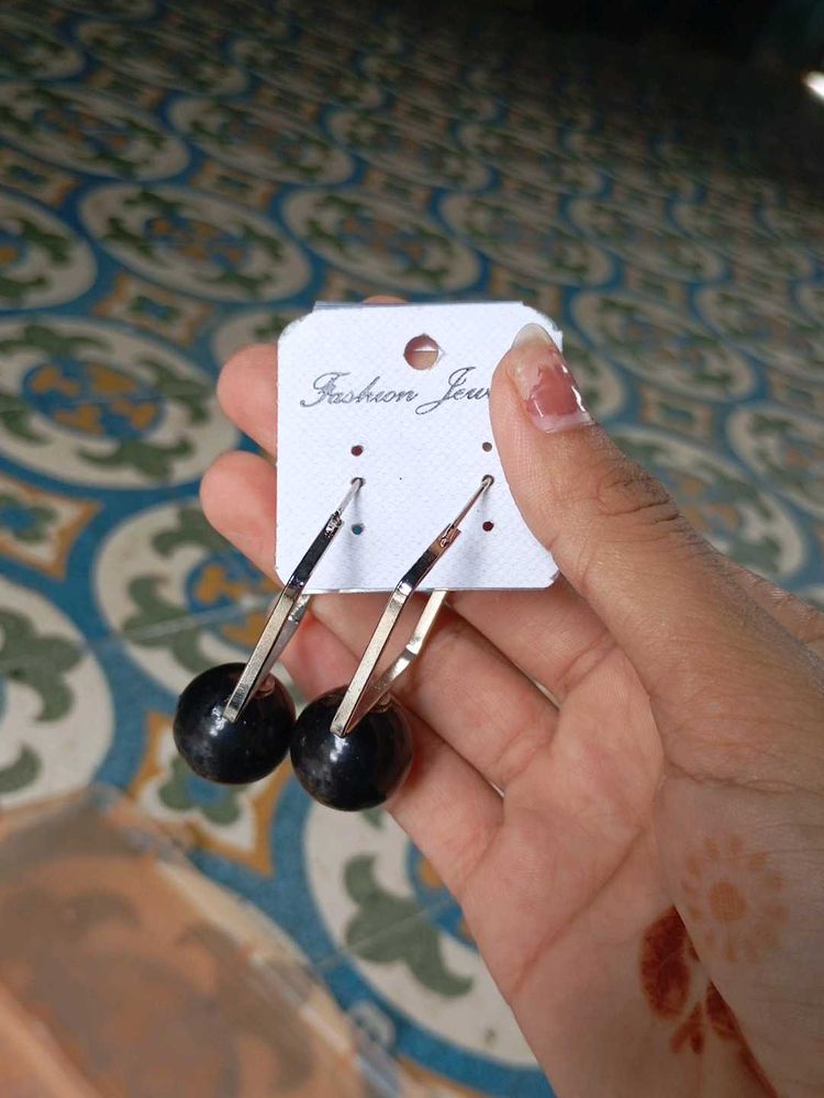 Fashion Jewelry Black Ball Earrings