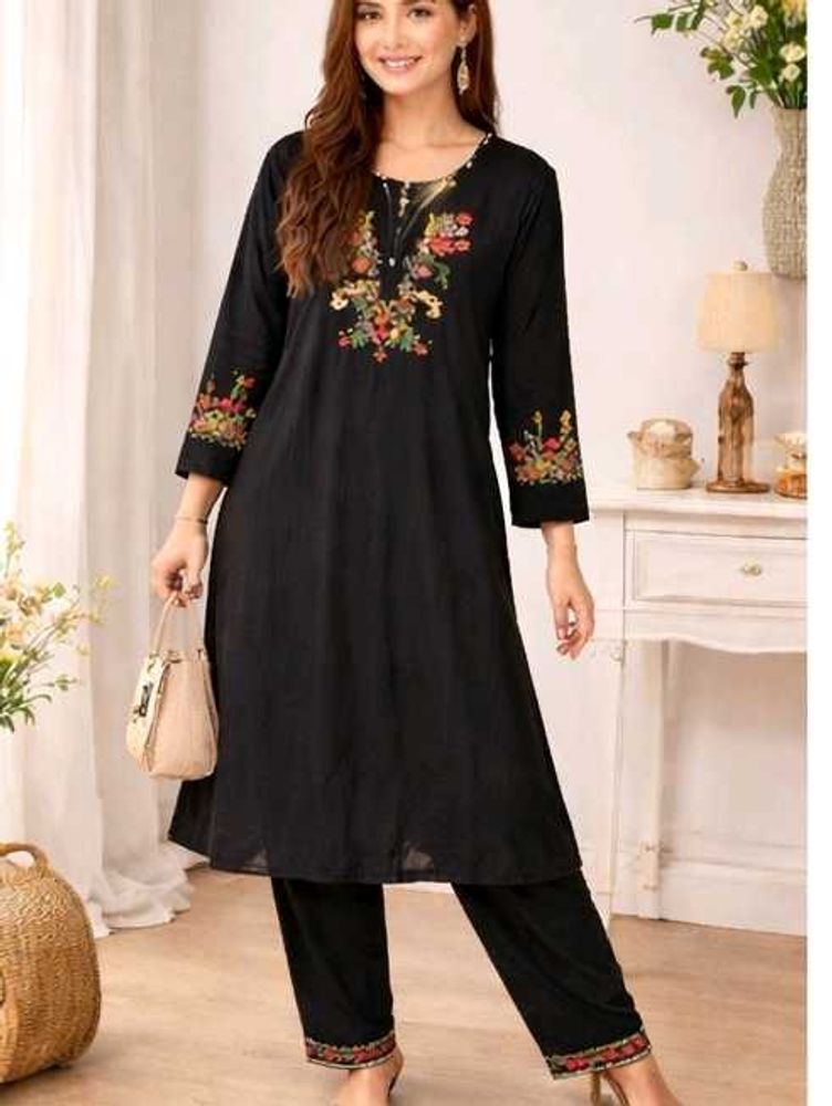 Elegant Embroidered Kurta Set