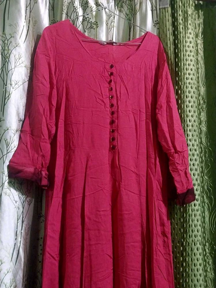 Vibrant Pink Kurta with Button Detail