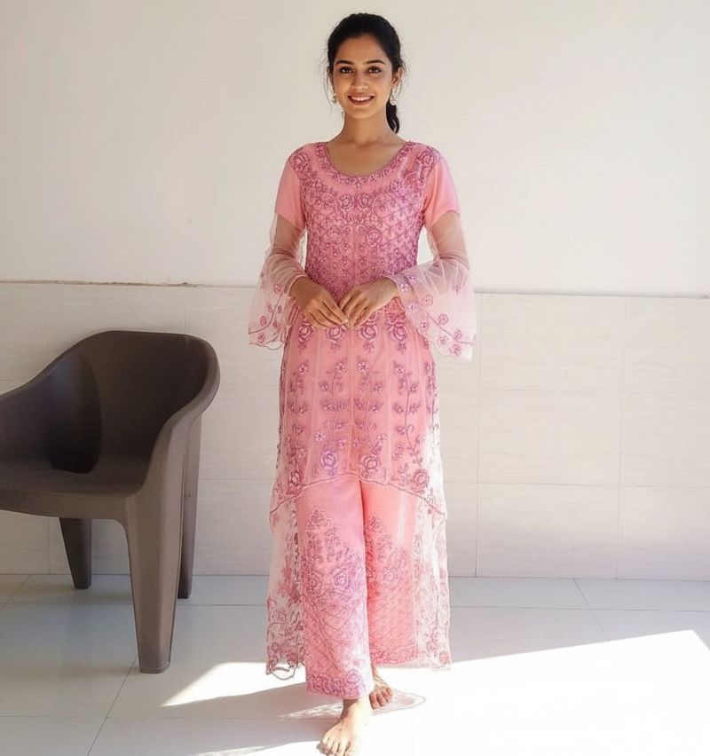 Elegant Pink Embroidered Kurta Set