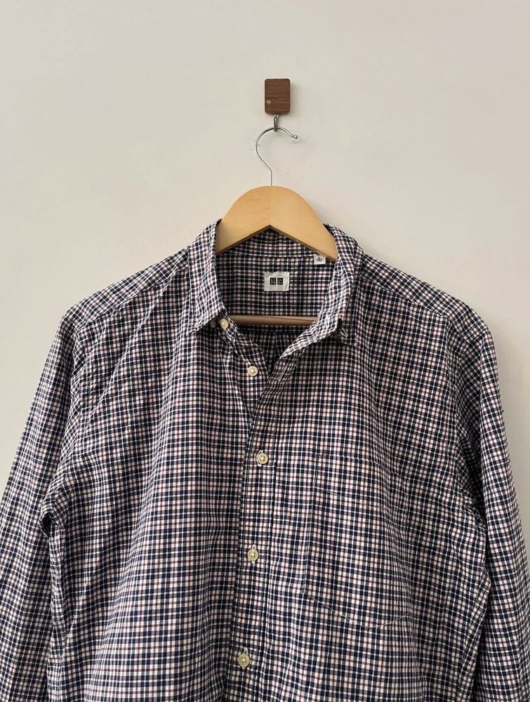 Uniqlo Men's Checked Button-Up Shirt