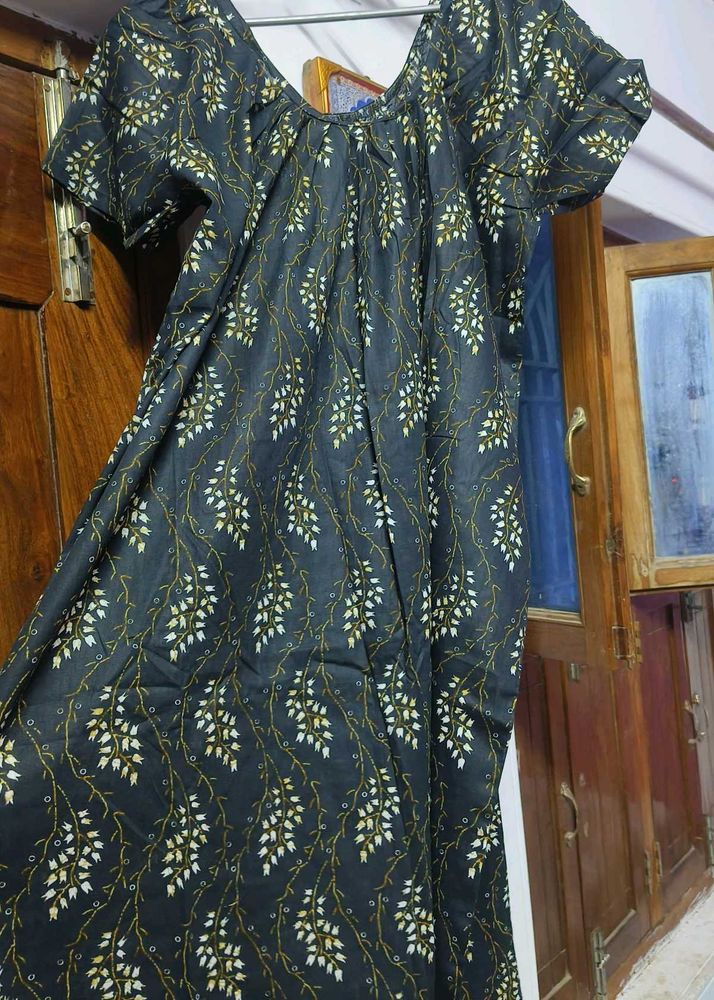 Comfortable Floral Print Nightgown