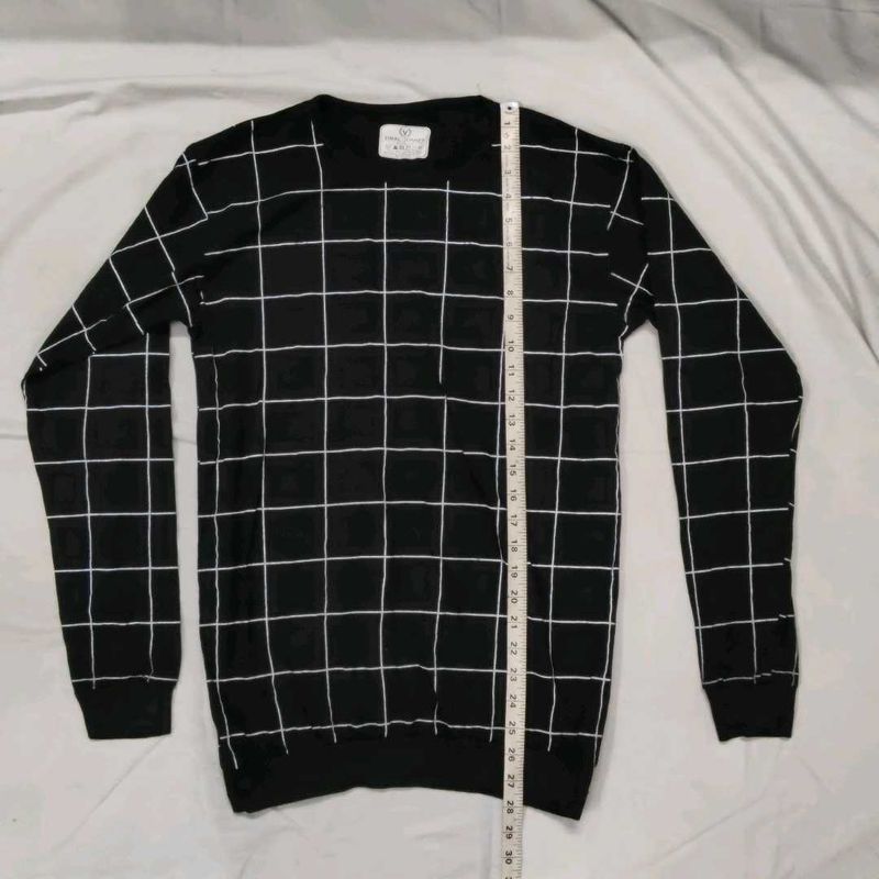 Black &amp; White Checkered Tshirt