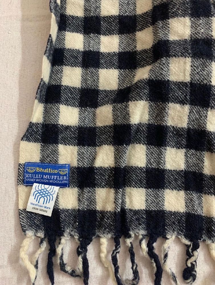 Bhuttico Kullu Muffler - Hand Woven Woolen