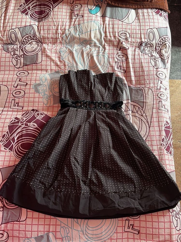 Chic Polka Dot Strapless Dress