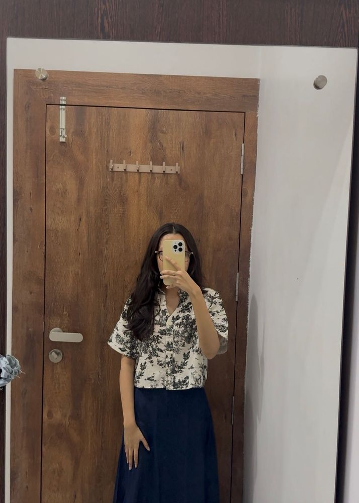 Classy Print Button-Up Cropped Shirt