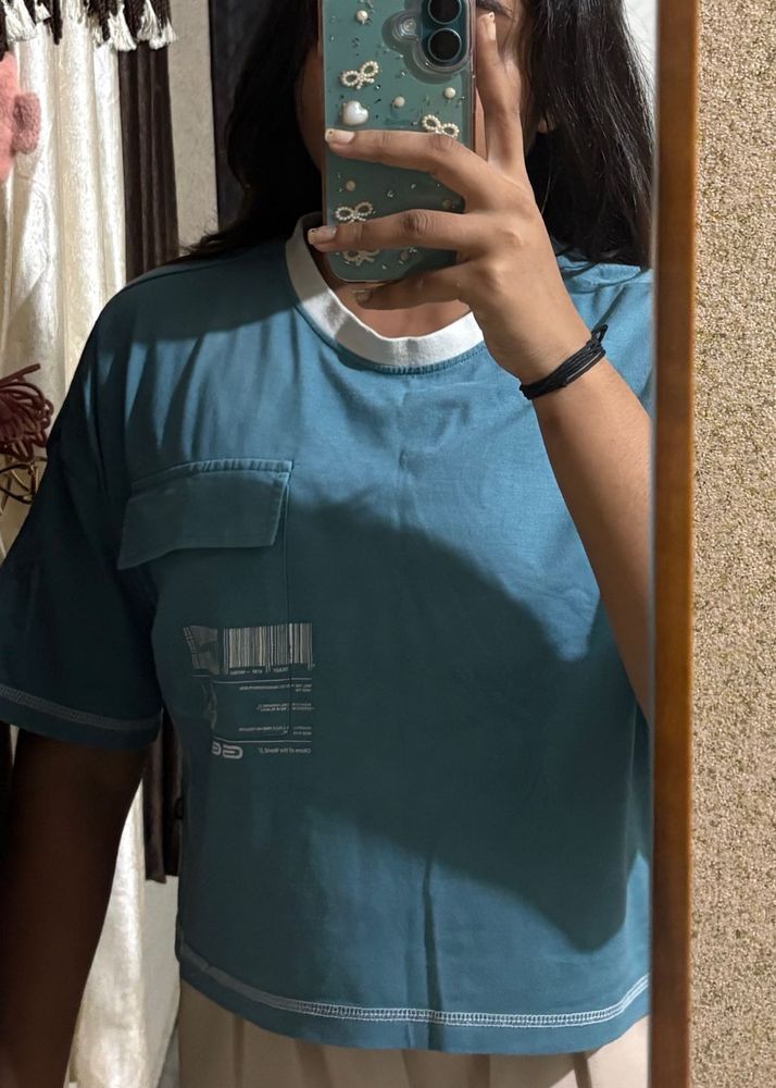 Casual Blue Crop Top with Pocket