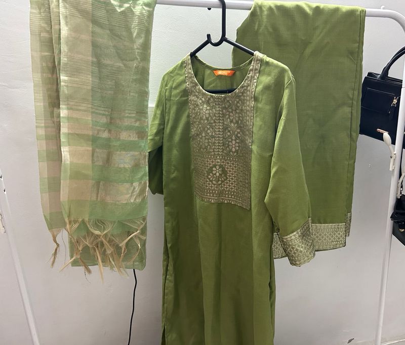 Elegant Green Kurta Set with Dupatta