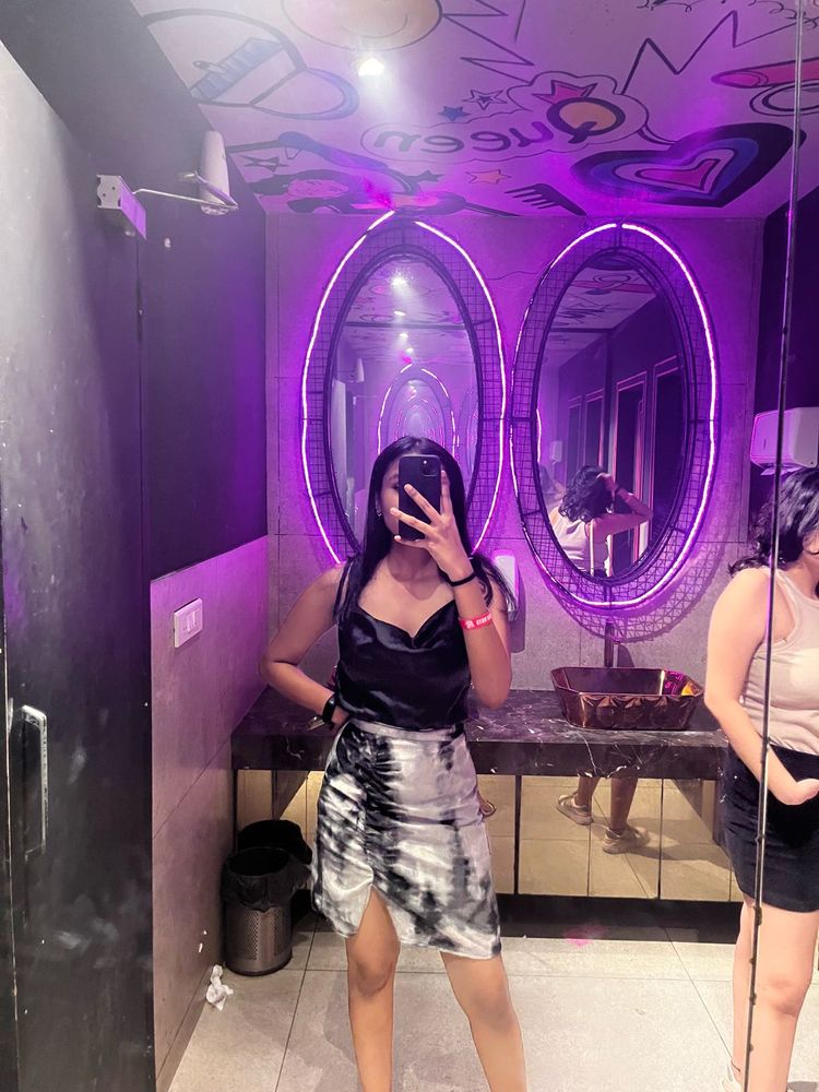 Stylish Tie-Dye Mini Skirt