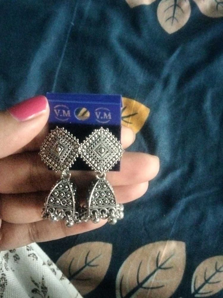 earring