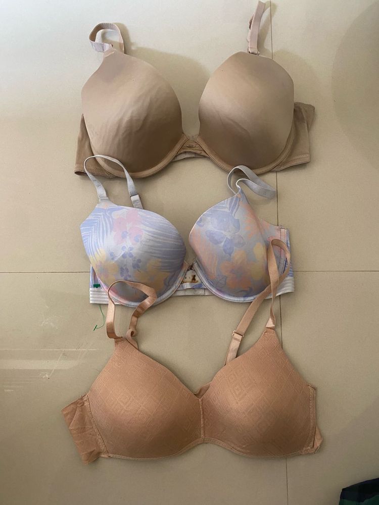 Lot of 3 Women's Bras