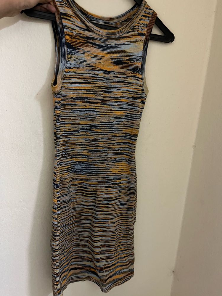 sleeveless mini bodycon