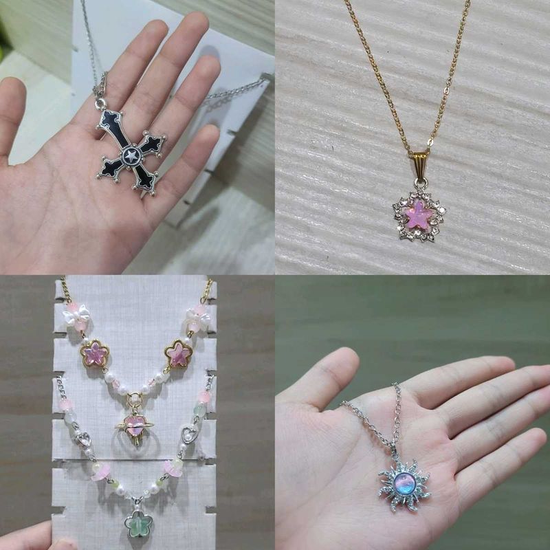 Chic Necklaces Set