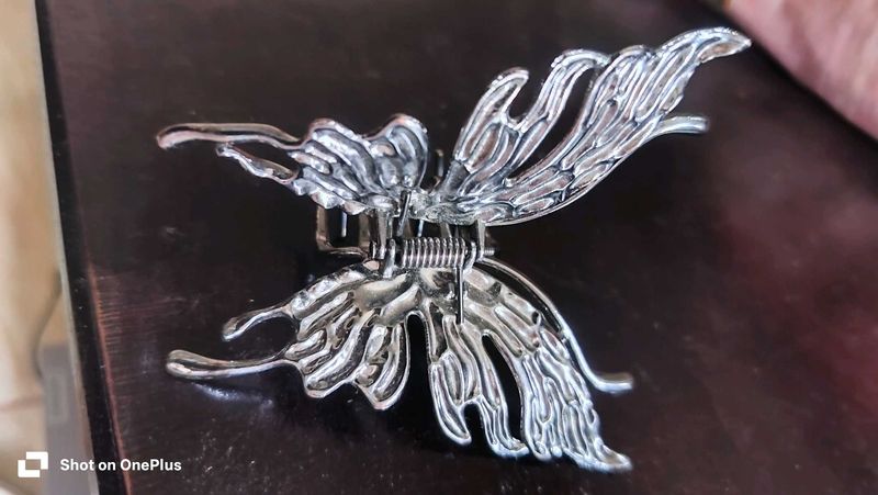 Elegant Butterfly Hair Claw Clip
