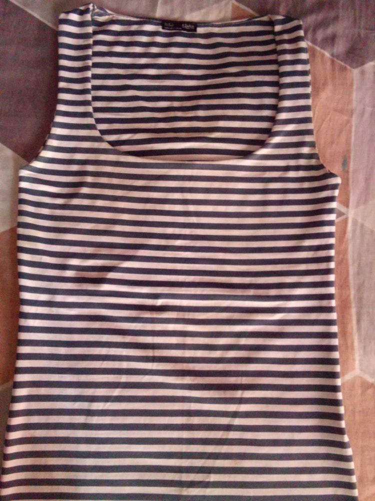 ZARA trendy tank top with square neck