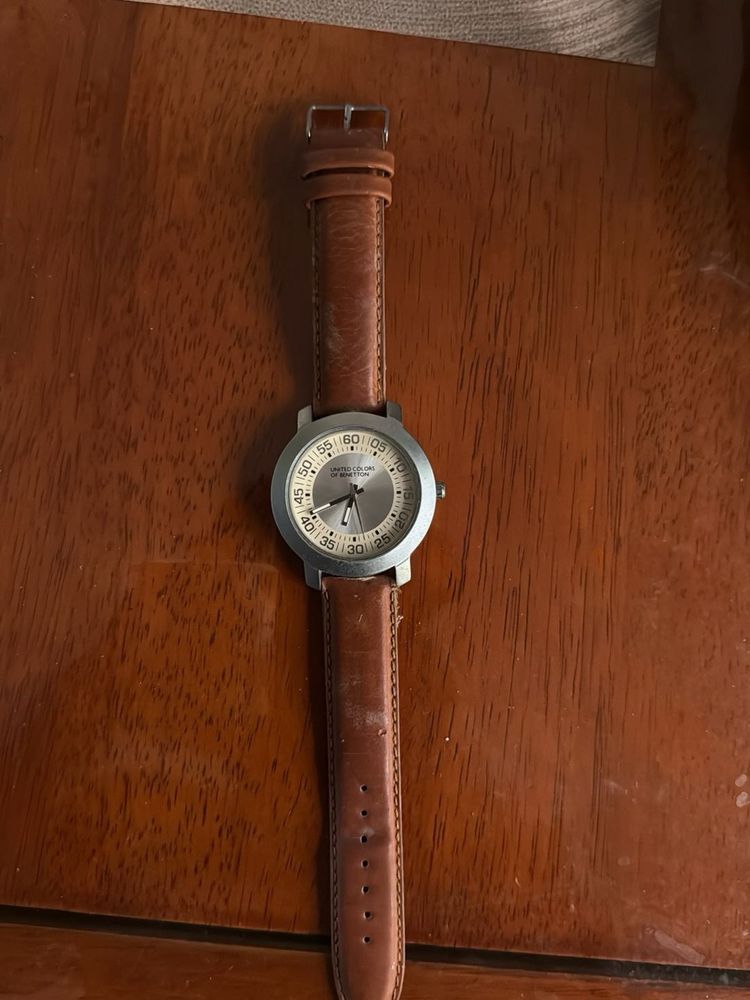 Classic Brown Leather Strap Watch