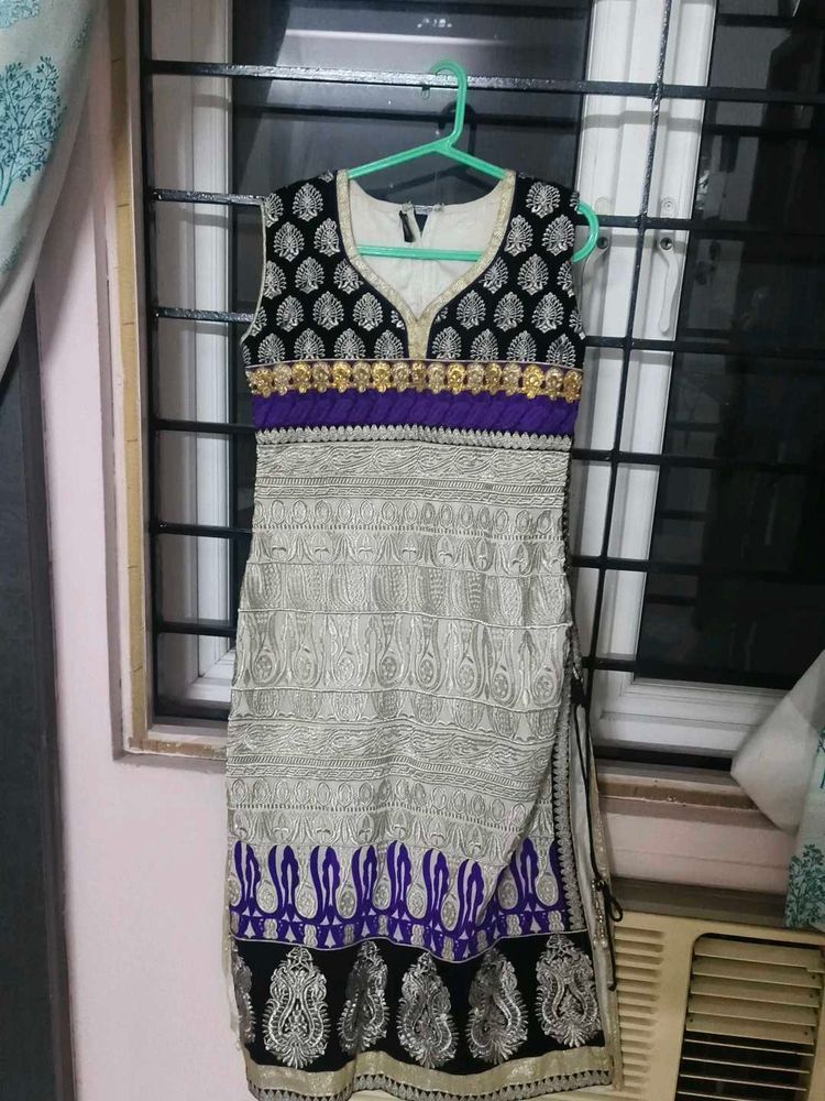 A line kurta