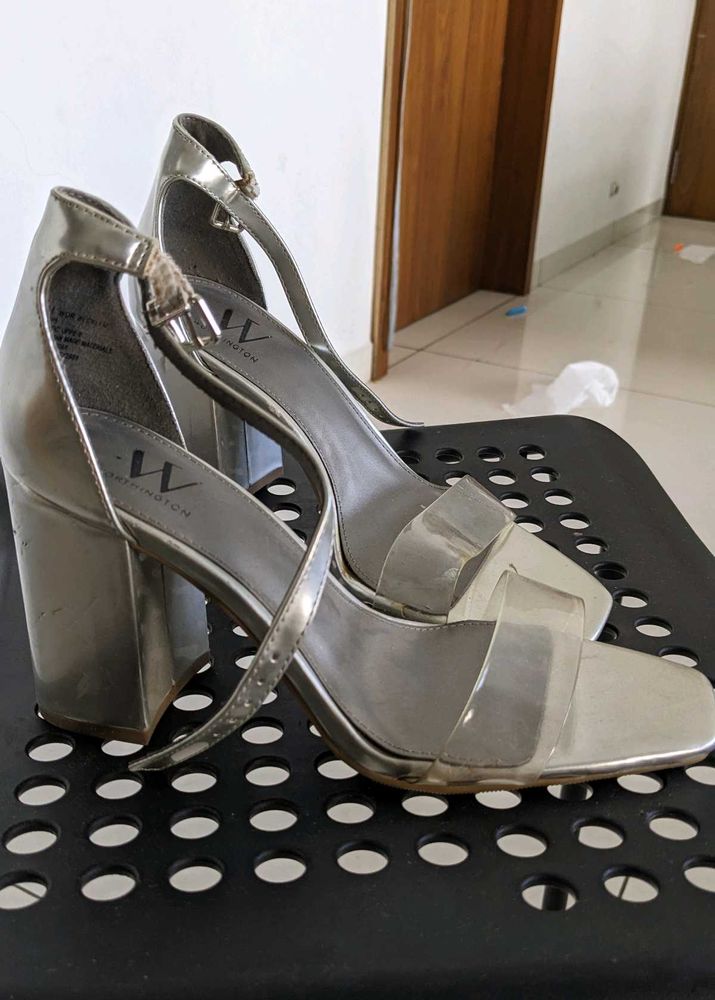 🥰Stylish Silver Block Heel Sandals🥰