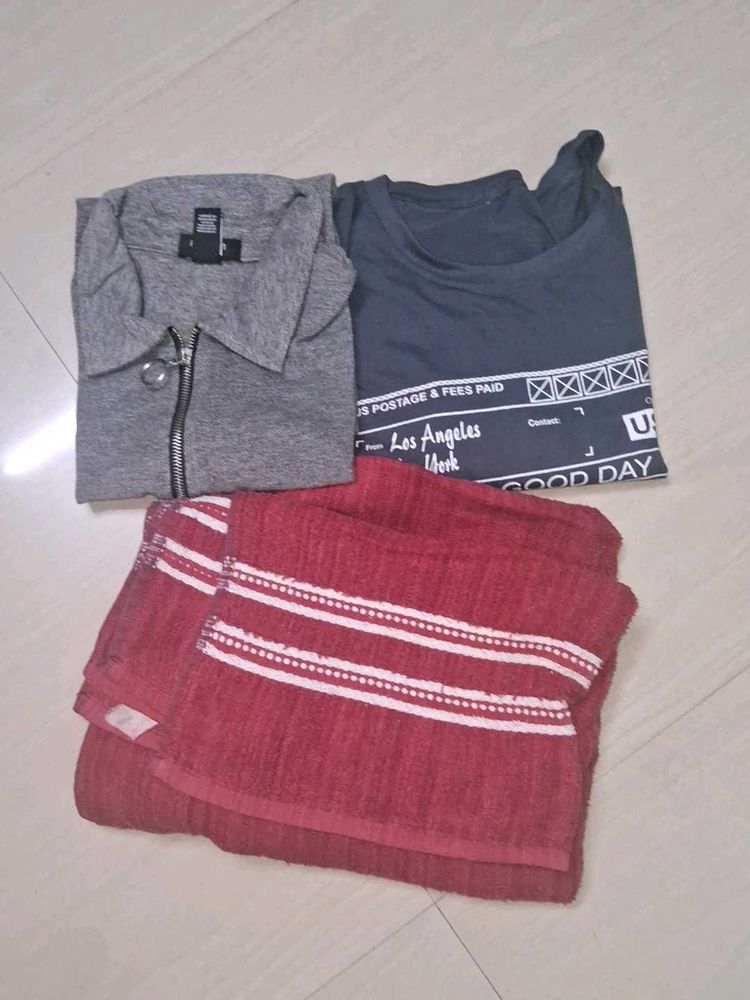 Bundle of 3 T-shirts