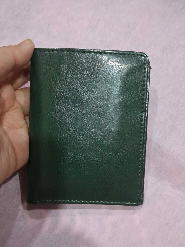 Classic Green Leather Wallet