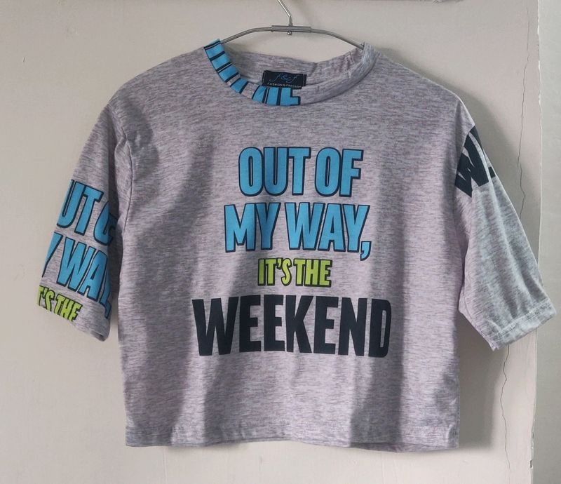 OVERSIZED QUOTE CROP TOP 😍