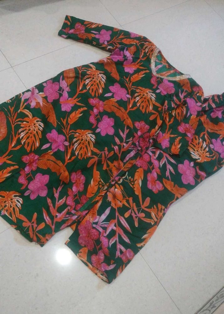 Vibrant Tropical Floral Print Dress