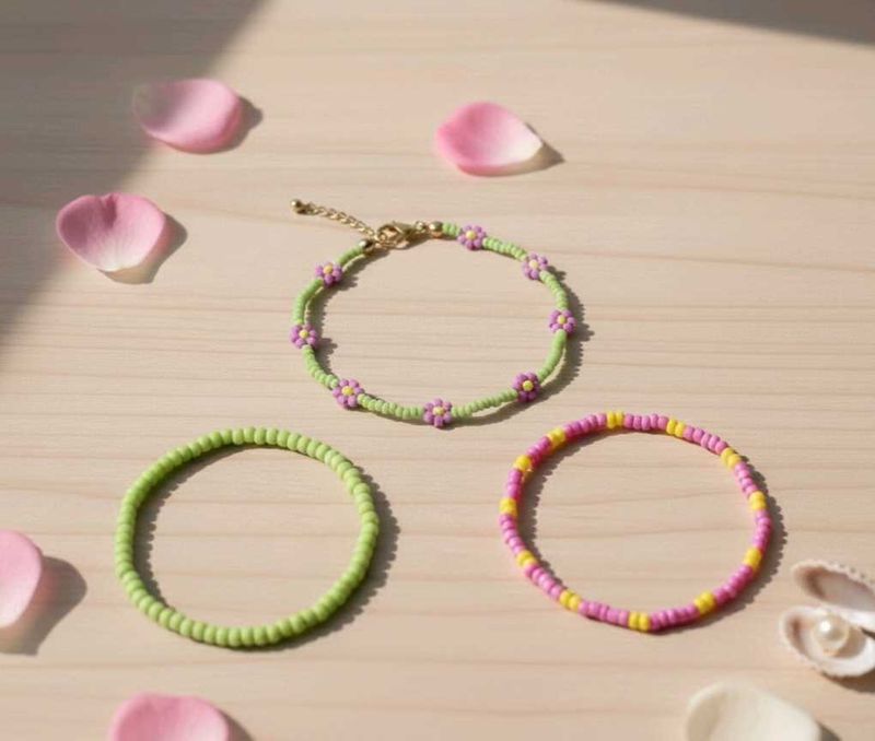 Daisy Chain Delight Beaded Bracelet Set