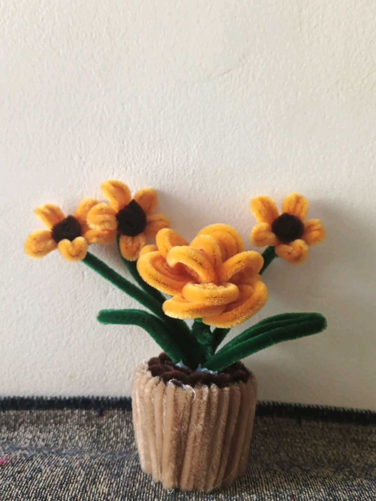 Handmade Pipe Cleaner Flower Pot