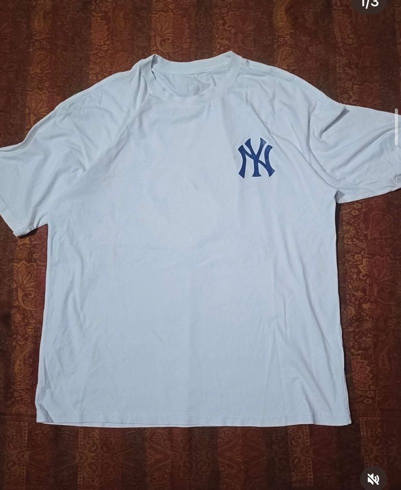 White NY Yankees T-Shirt