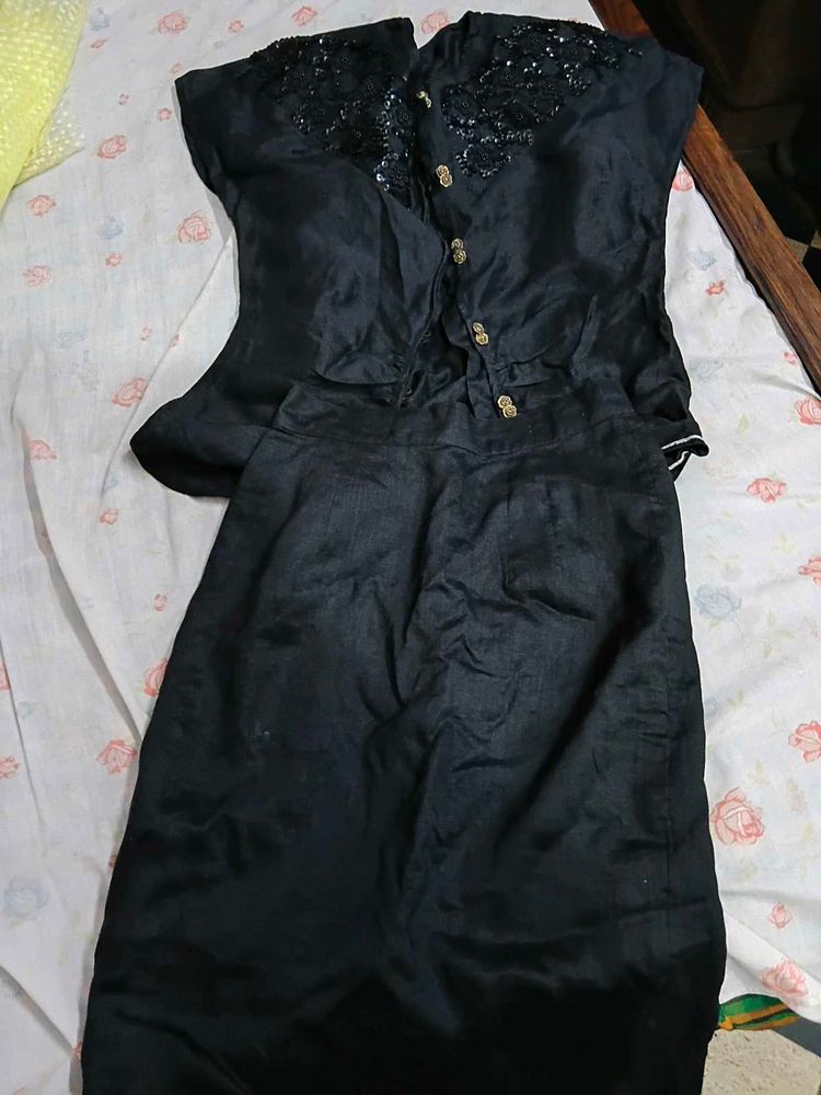 Elegant Black Kurta Set with Sequins